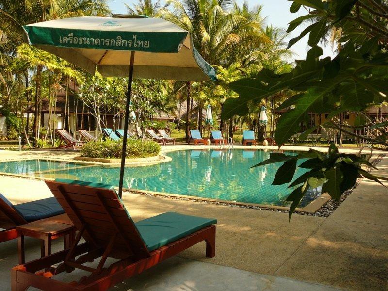 Anandah Beach Resort Ban Thung Tuk Luaran gambar